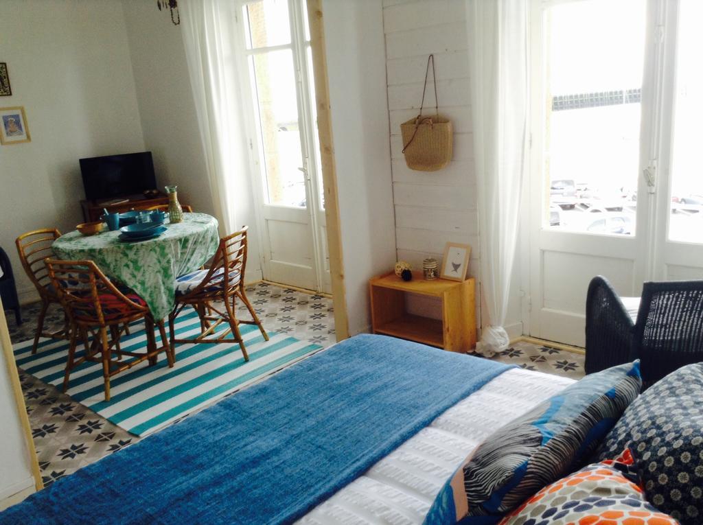L'Arriere Cour Apartment Cancale Luaran gambar
